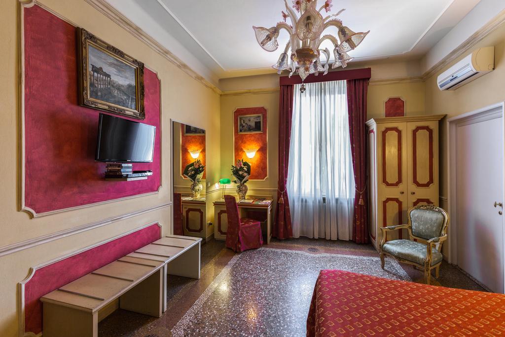 Antica Residenza D'Azeglio Room&Breakfast Di Charme Bologna Bagian luar foto
