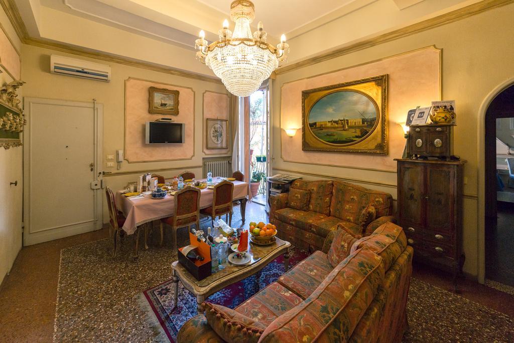 Antica Residenza D'Azeglio Room&Breakfast Di Charme Bologna Bagian luar foto